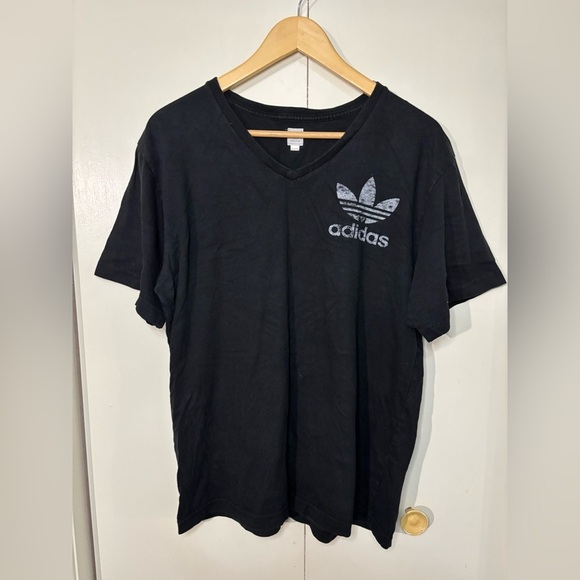 Adidas Black V-Neck Short Sleeve Tee with Iconic Logo - Picture 1 of 3